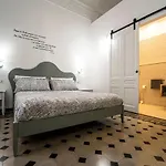 Gli Specchi Di Archimede Bed and breakfast 3*